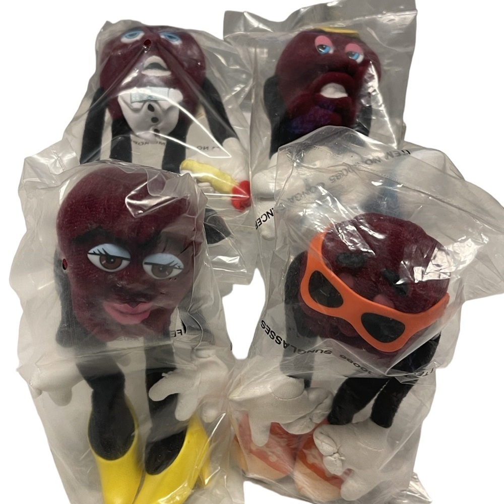 Vintage 1980’s Set of 4 California Plush Raisins NIP